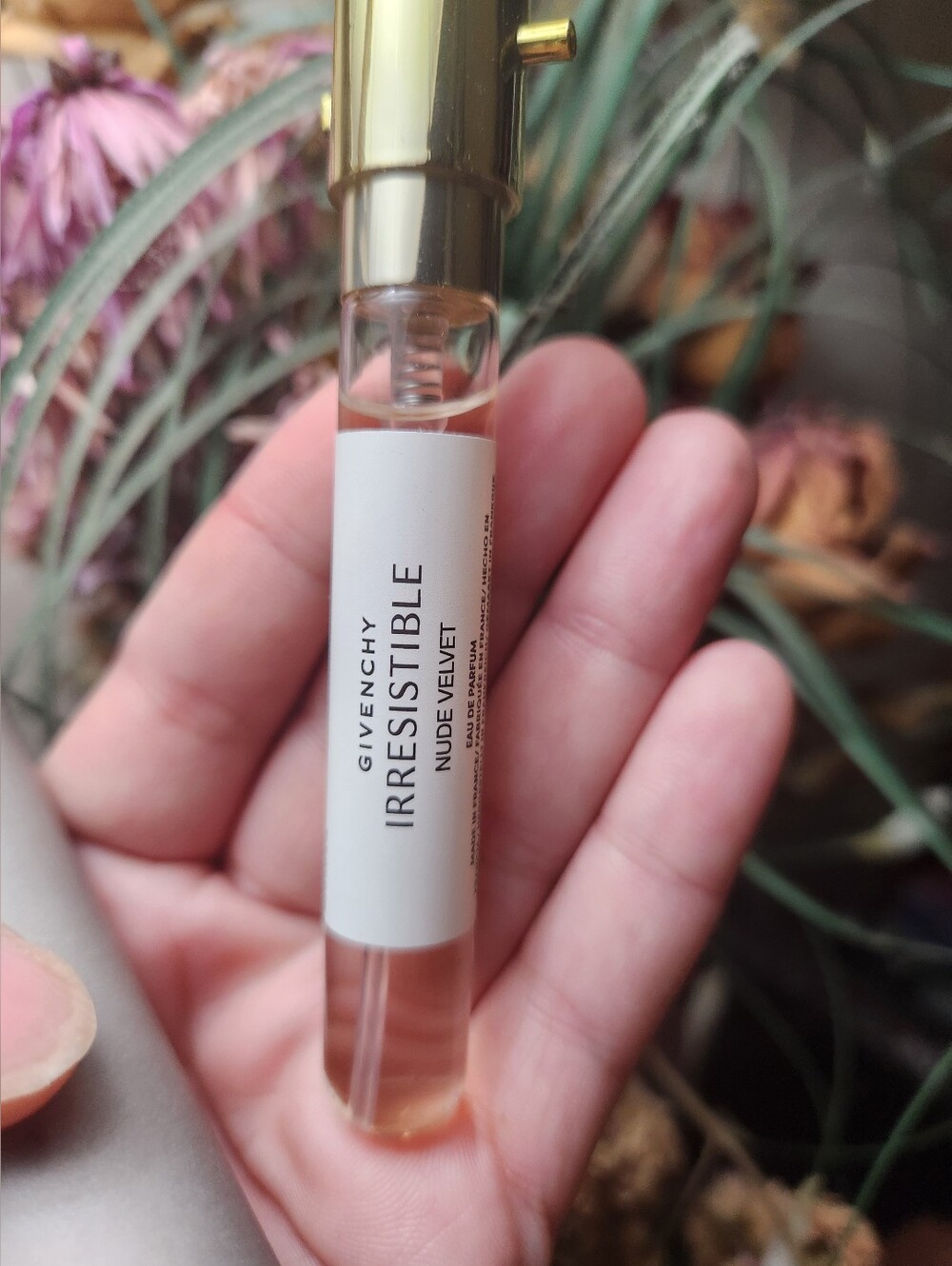Givenchy Irresistible Nude Velvet - Picture 2 of 2